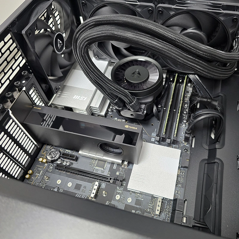 CAD Workstation Pro North Mesh Black 5 North PRO inside